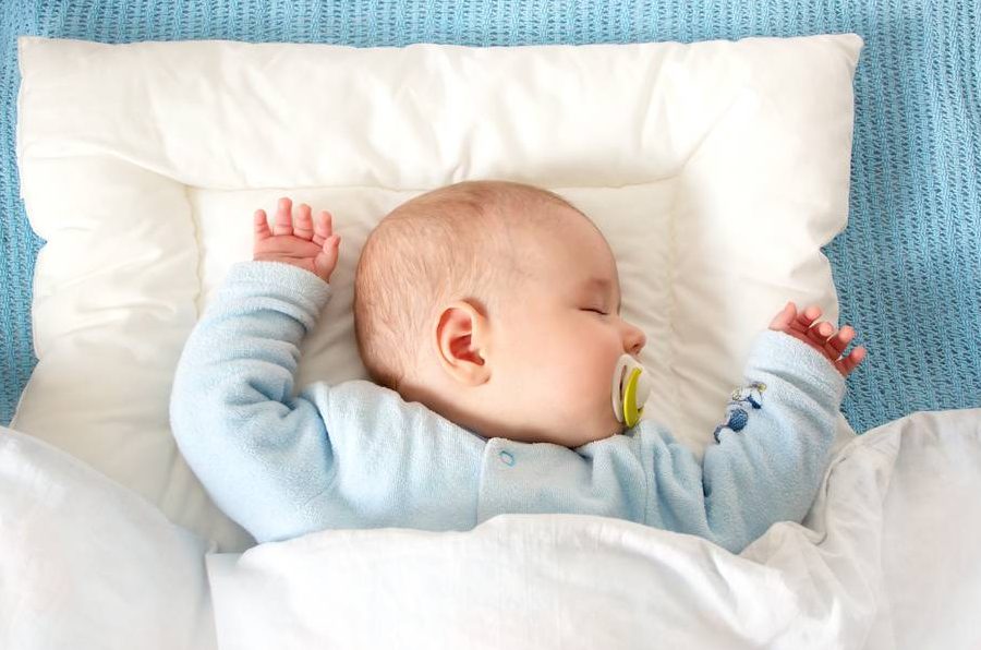 Almohada para bebés: ¿Es necesaria? 1 almohada para bebes es necesaria