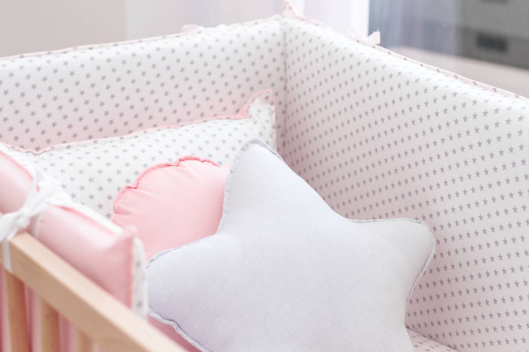 protector de cuna para bebes guia de compra y seguridad